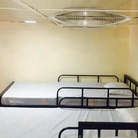 J Hostel Kandy Eksteriør bilde