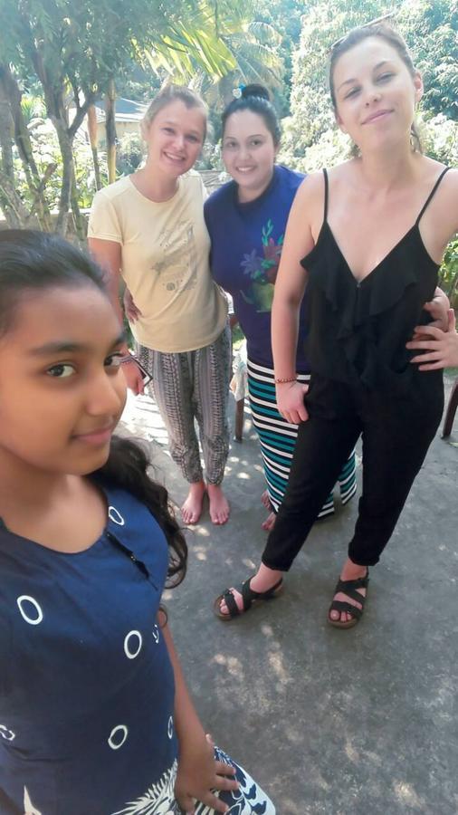 J Hostel Kandy Eksteriør bilde